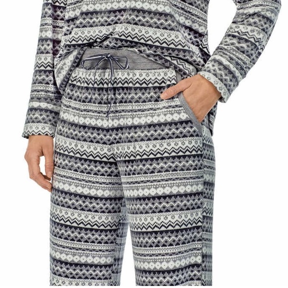 Nautica Womens 2 Piece Fleece Pajama Set V Neck Long Sleeve Pants With P… - Picture 3 of 13